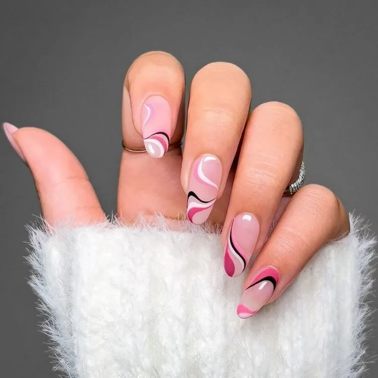 Swirl nails 2023 trends fabulous abstract manicure ideas to try this spring