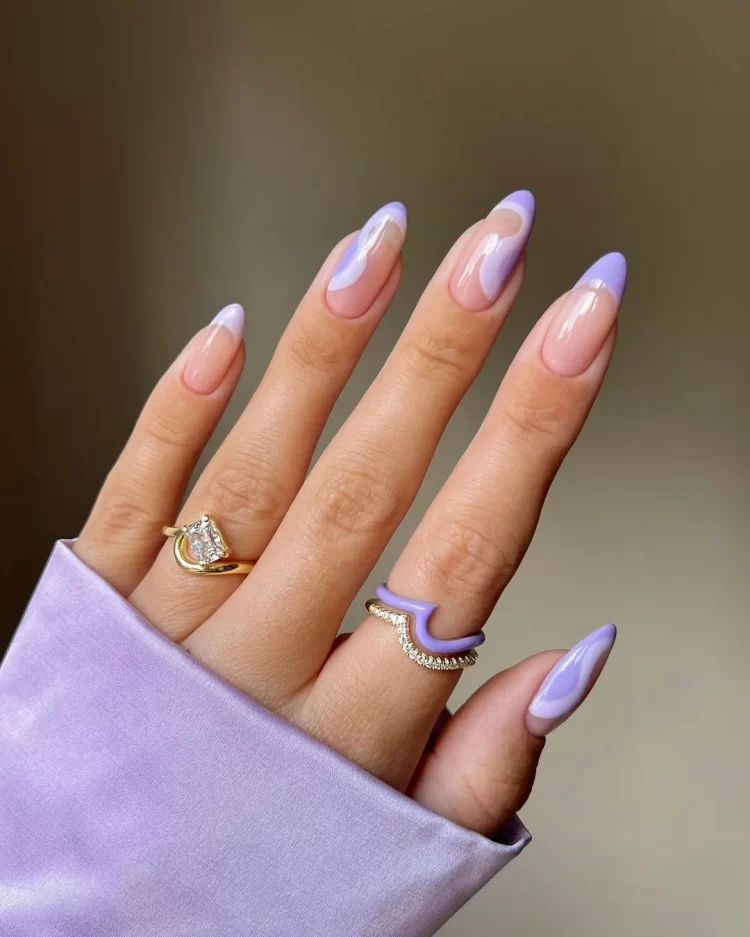 Swirl nails 2023 trends for all nail shapes