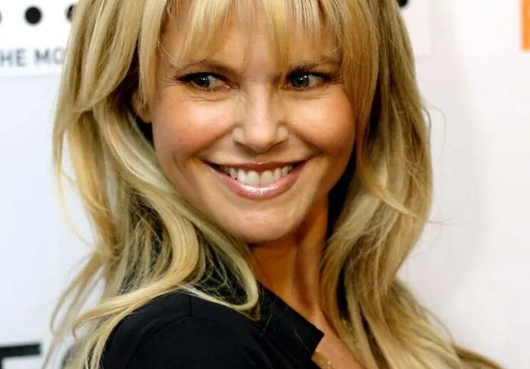 Trends-2023-What-hair-color-to-slim-the-face-at-50