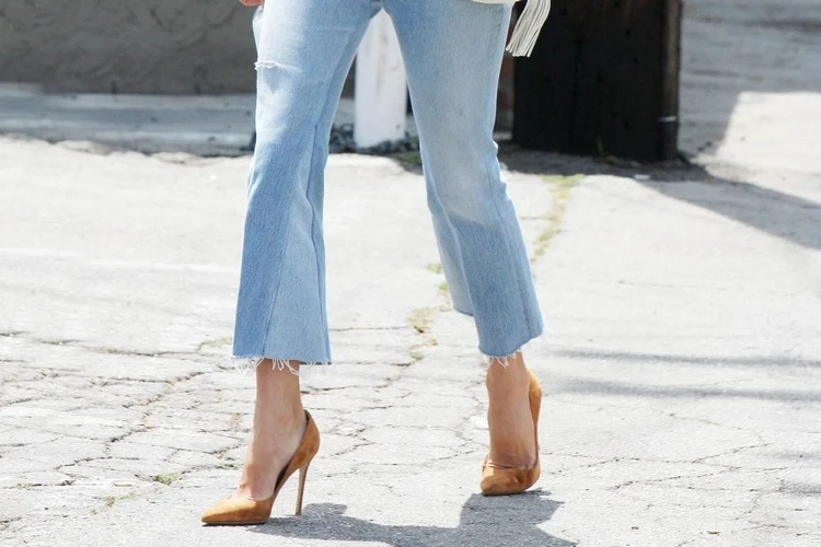 cropped flare jeans What are the types of flared pants