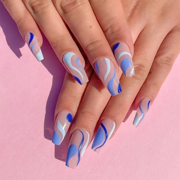 blue swirl nails spring 2023 trends manicure ideas