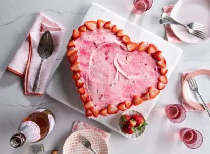 cheap-ideas-to-surprise-your-partner-on-valentines-day-bake-cake