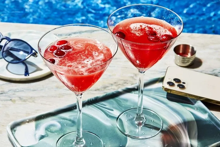 drinks for a romantic evening_valentines day cocktail recipes