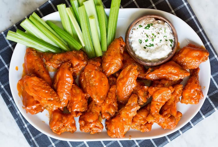 Looking for an easy chicken wings recipe? 3 delicious ways to prepare ...