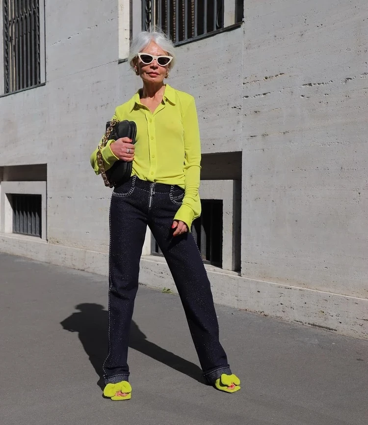 https://deavita.net/wp-content/uploads/2023/02/fashion-tips-and-ideas-for-50-year-old-women-2023.webp