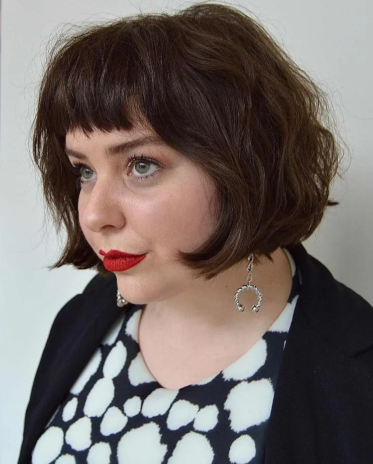 french-bob-with-bangs-for-round-faces