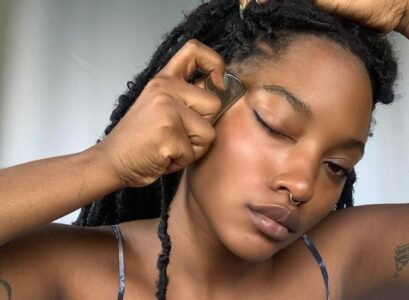 gua sha face massage how to red rid of the double chin lymphatic drainage helpful tips and advice