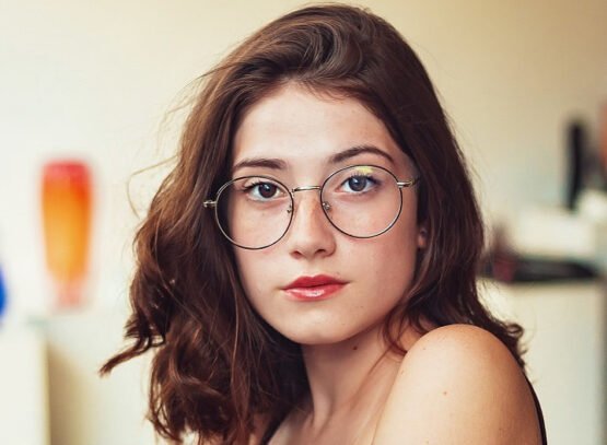 hairstyle with glasses_what hair style goes with glasseshairstyle with glasses_what hair style goes with glasses