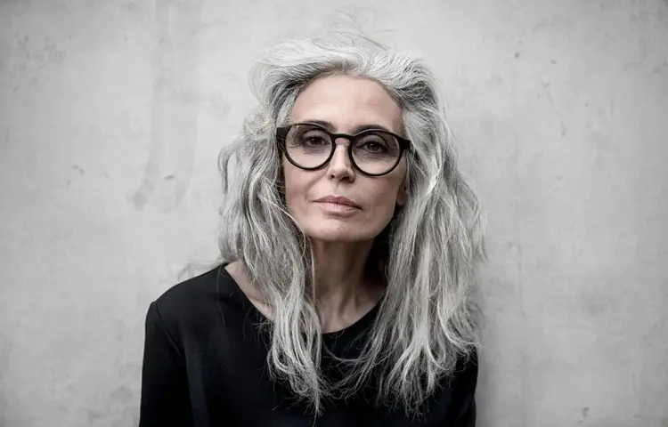 hairstyles for over 50 with glasses_hairstyles for women over 60 with glasses
