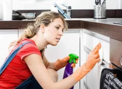 how to clean greasy cabinets soft microfiber cloth gloves
