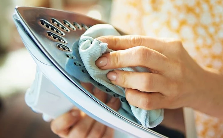 how to clean your iron with aluminum foil avoid abrasive cleaners