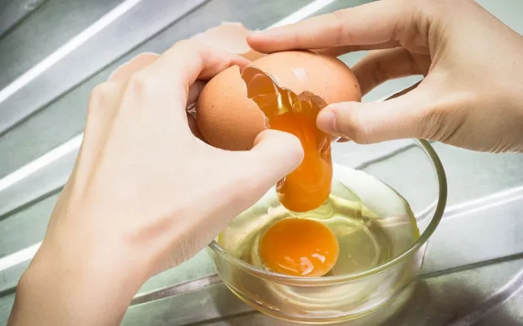 how to tell if eggs are stale cooking tips storage tips