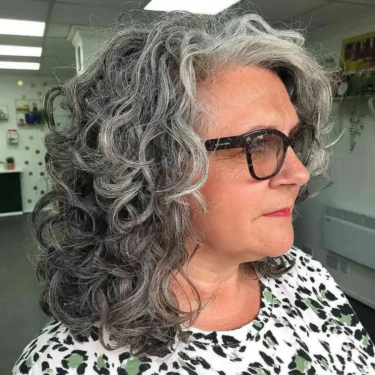 Natural Curly Hairstyles For Women Over 60 Check The Best Haircuts For Older Ladies With 5327