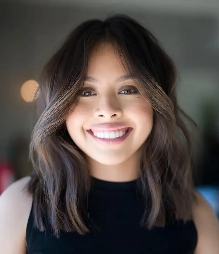 lob hairstyle for round face