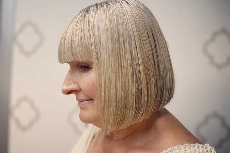 30 Flattering Layered Bob Hairstyles for Women Over 50