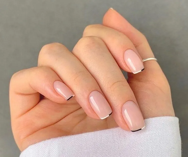 micro french nails 2023 manicure trends