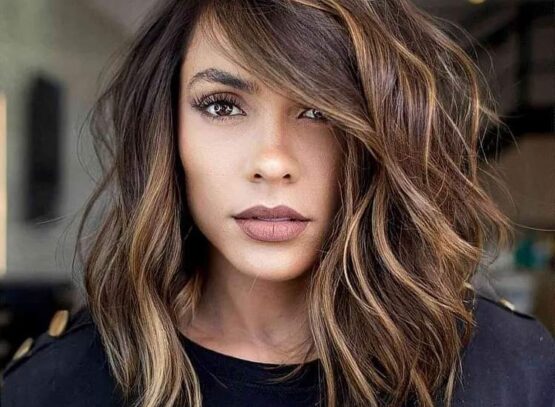 mid length layered cut 2023 trends
