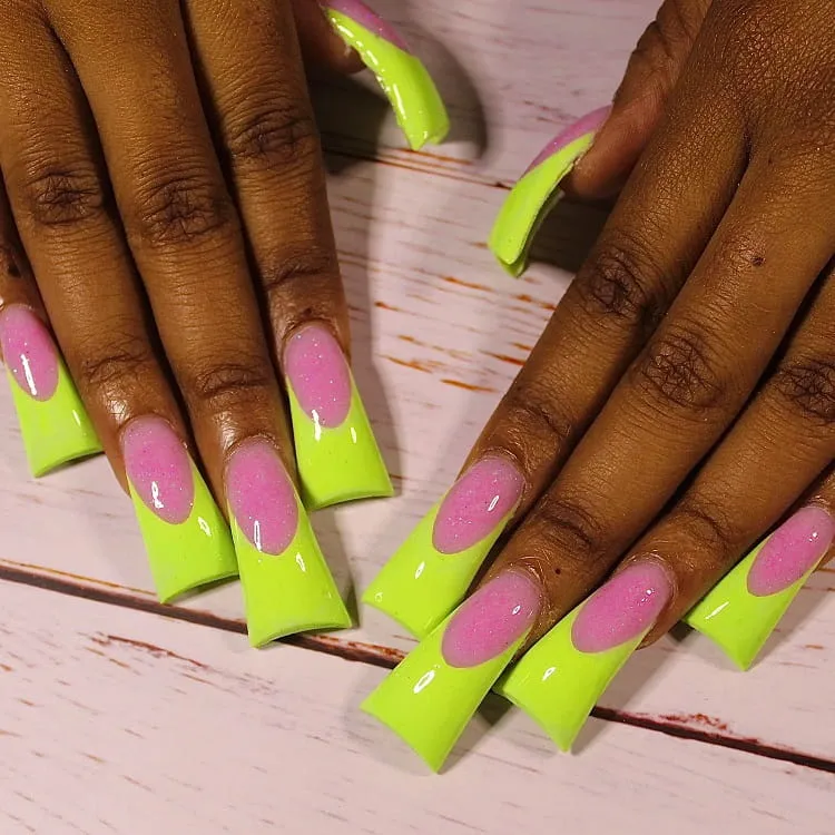 neon nails_flare nails