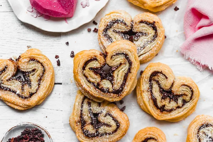 nutella puff pastry hearts for valentine's day
