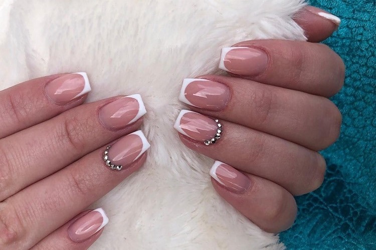 short-french-nails-with-rhinestones-2023
