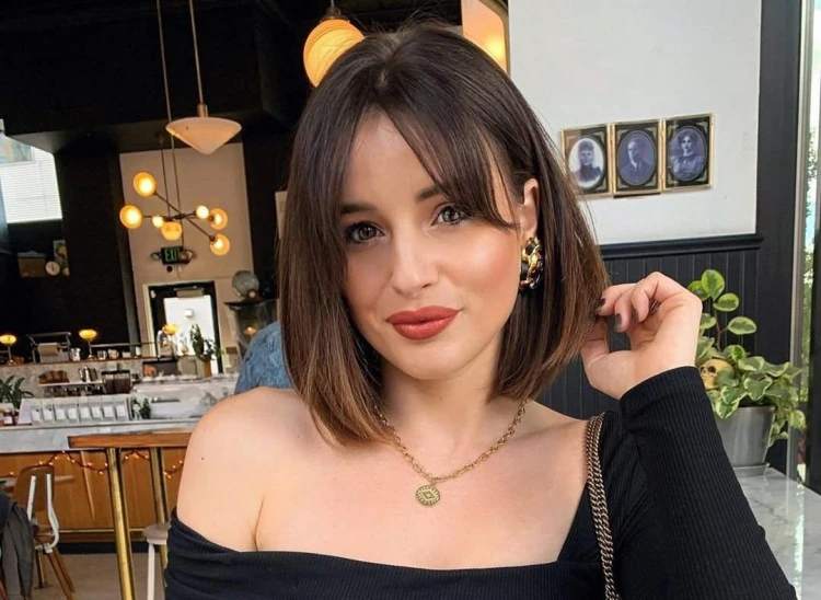 Short Hair With Curtain Bangs Trendy Looks to Try  All Things Hair PH