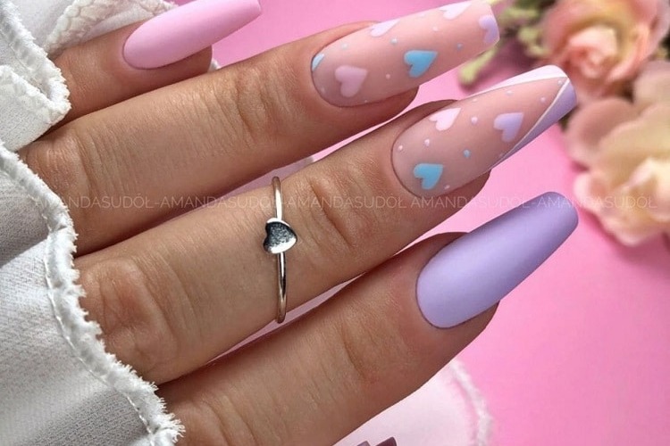 valentines-day-nail-art-ideas-cute-colours-pastel-heart