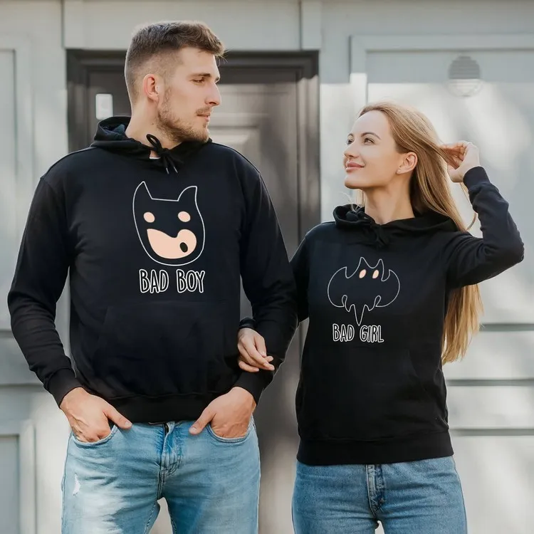 what-gift-for-a-man-for-valentine's-day-2023-personalized-sweater-couple