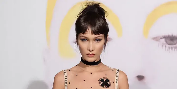 wispy short bangs trends 2023 micro fringe