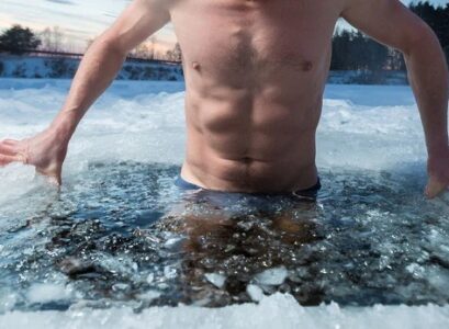 Cold Water Swimming Can Soothe Your Soul
