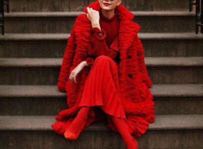 fashion trends 2023 25 chic monochromatic outfits for women over 50