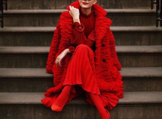 fashion trends 2023 25 chic monochromatic outfits for women over 50