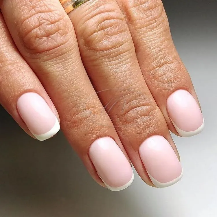 french manicure for women over 60