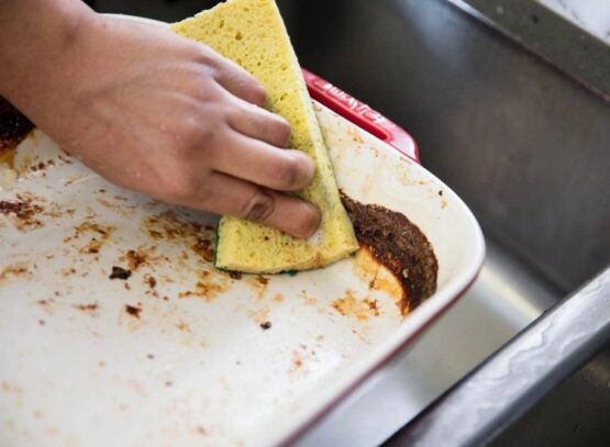 How-to-clean-burnt-casserole-dishes-proven-and-tested-methods