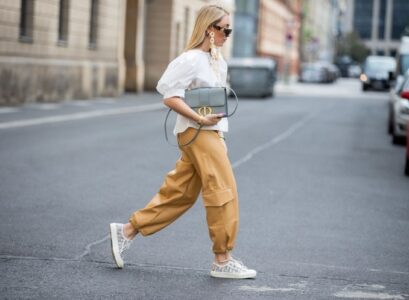 How-to-style-cargo-pants-2023-spring-outfits-trends