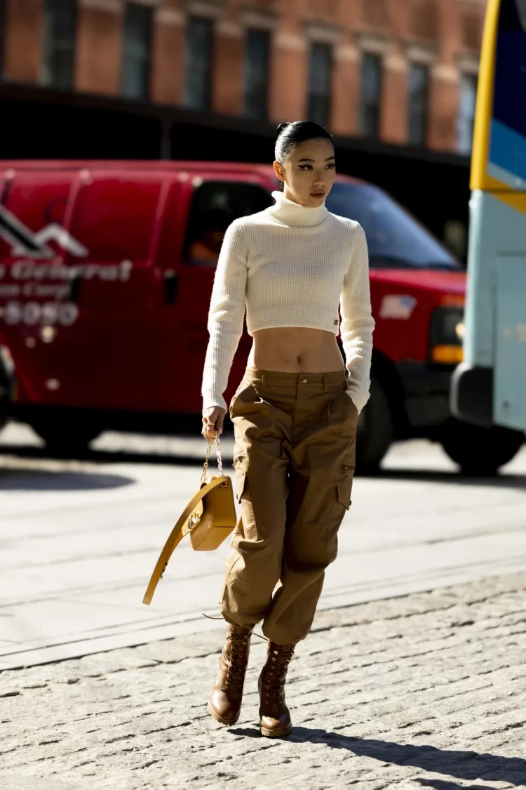 33 Best Cargo Pants Outfits to Try in 2023  Uptown Girl