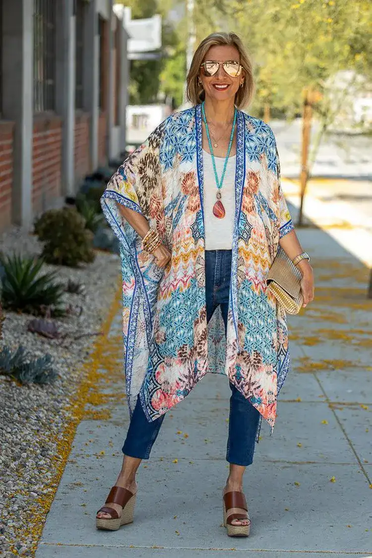 Kimono cardigan boho outfits for women over 50