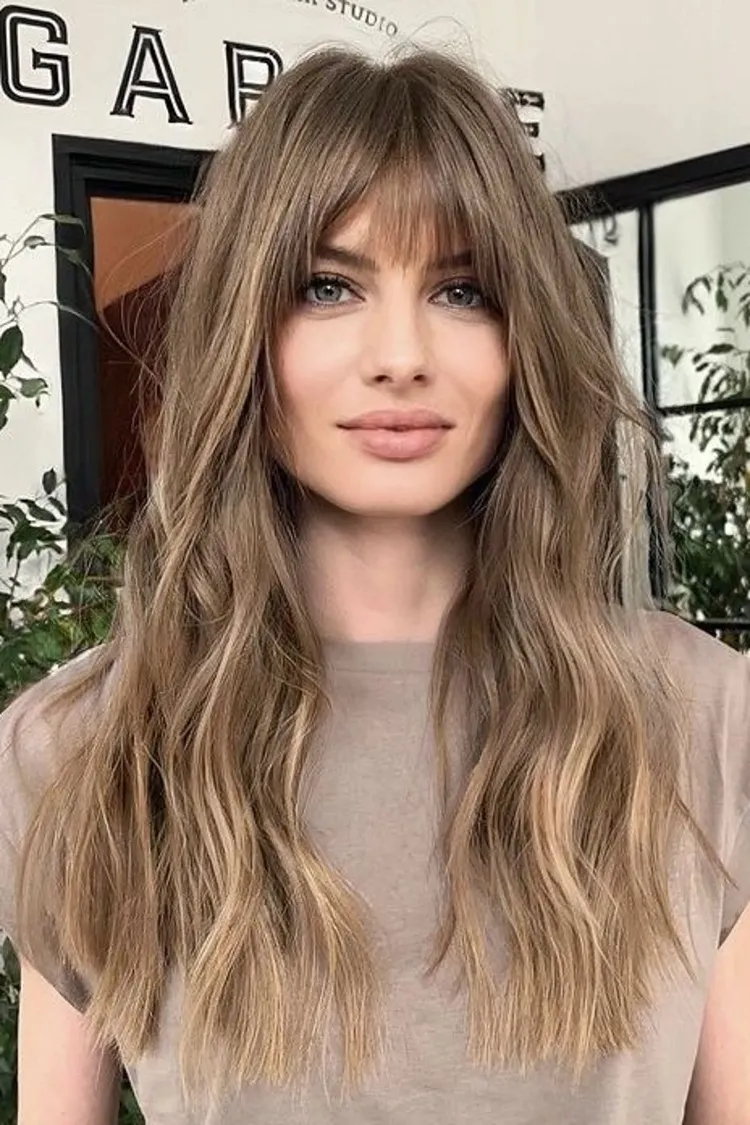 beach hairstyle scandi waves hair spring trends 2023