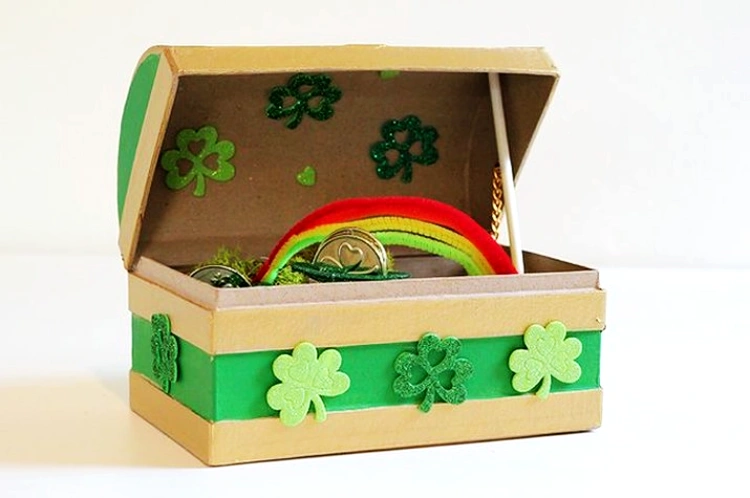 chipboard box trap for leprechauns easy diy idea