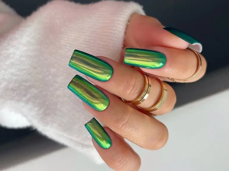 chrome green nails st patrick manicure ideas 2023