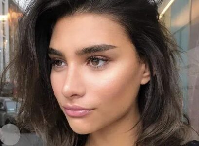 eyebrows trend 2023 shape that creates a younger look and emphasizes facial features