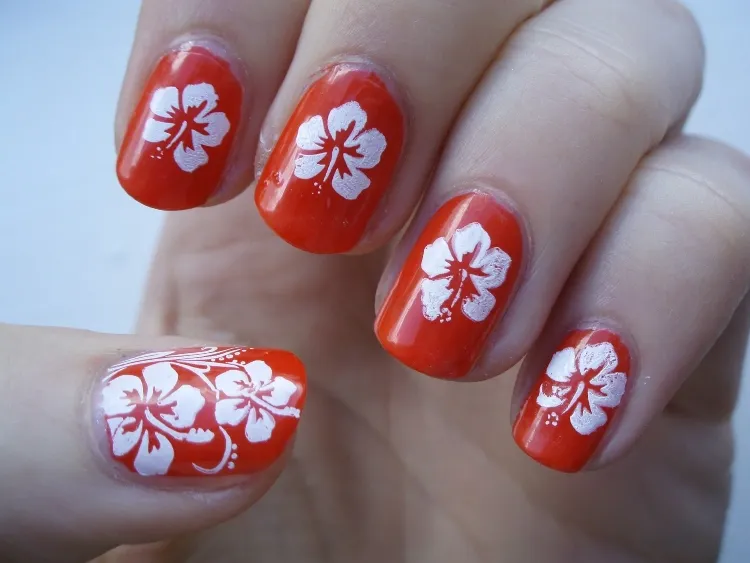 floral nails red color manicure white flowers