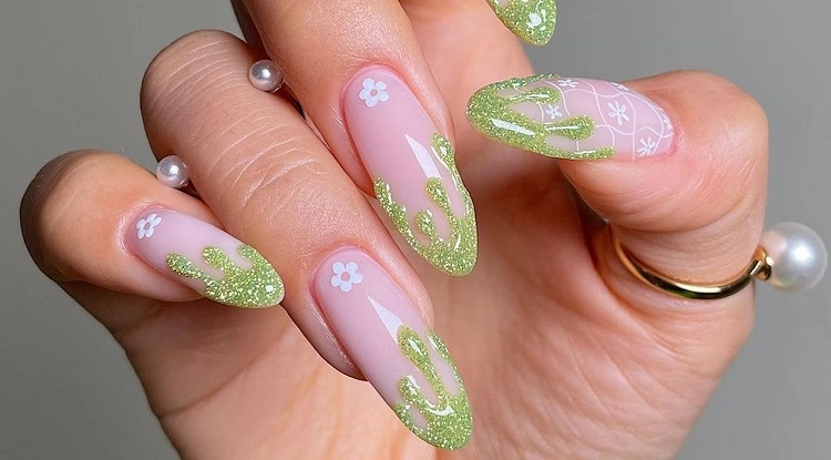 french manicure with glitter ideas