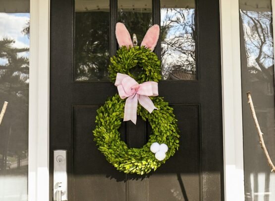 fun easy simple easter bunny wreath diy craft project front door decoration