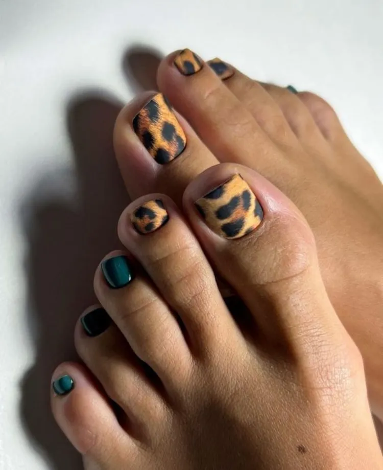 fun quirky animal print spring toenails designs trendy 2023