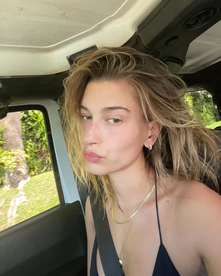 hailey-bieber-heart-tattoo