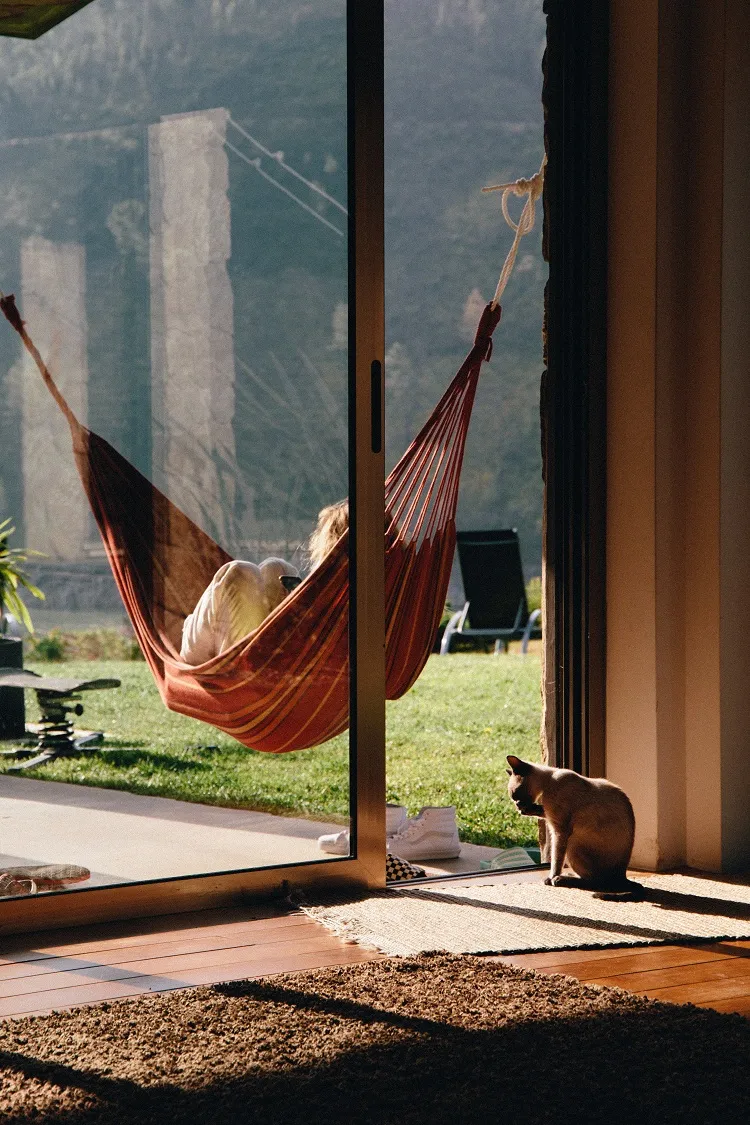 hammock cozy backyard design inspo tips bohemian lifestyle relaxing