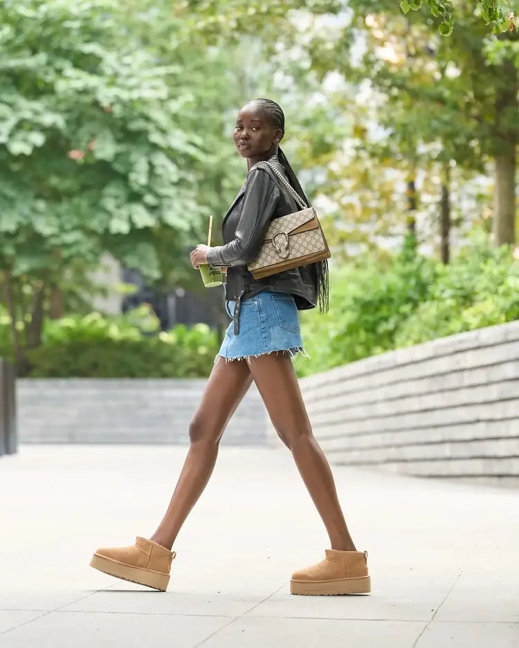 how-to-wear-ugg-boots-in-spring-with-skirt