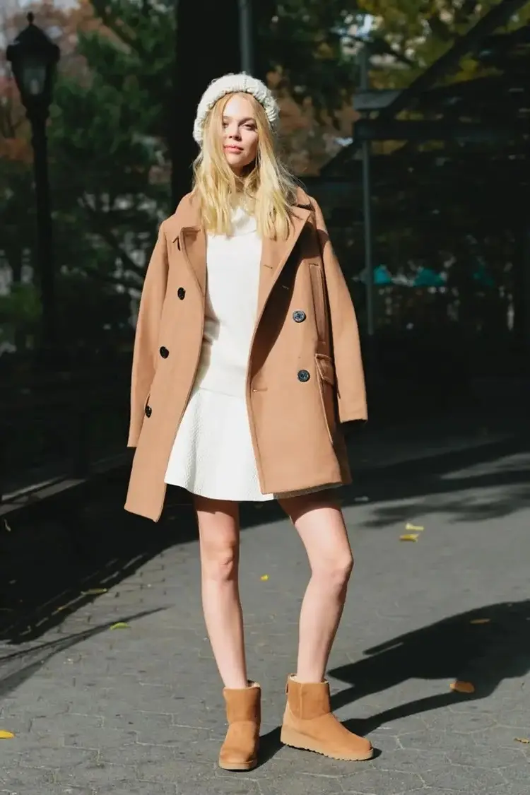 how-to-wear-uggs-with-a-dress