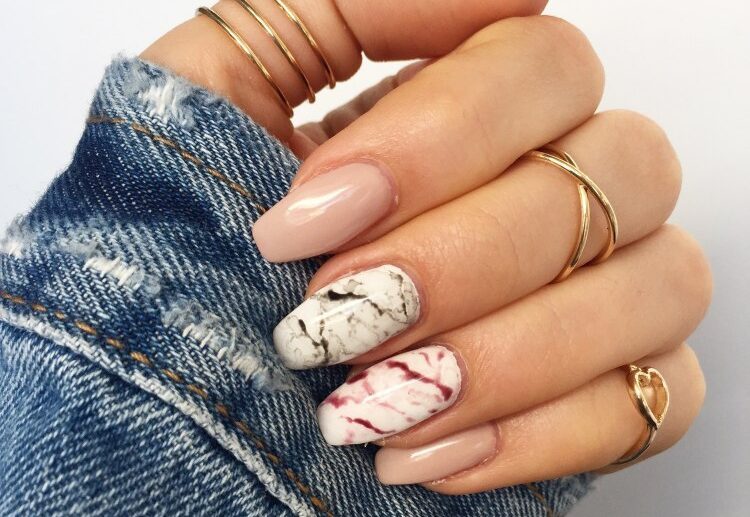 marble nail idea pink nude black shades 2023