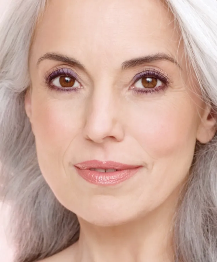 natural makeup beauty tips women over 50 to look younger